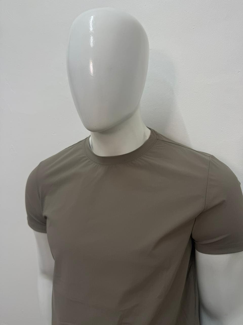 Playera básica premium (seda)