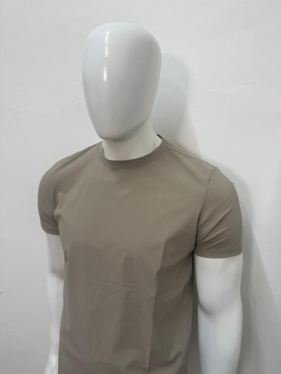 Playera básica premium (seda)